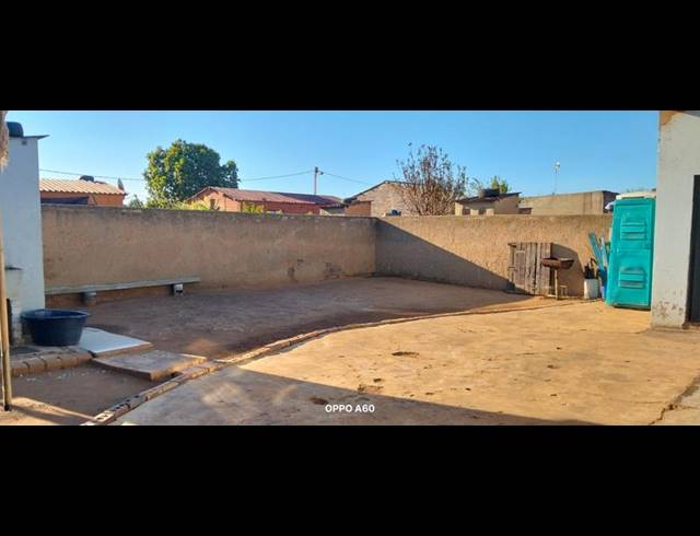 2 BEDROOM HOUSE FOR SALE IN PALM RIDGE